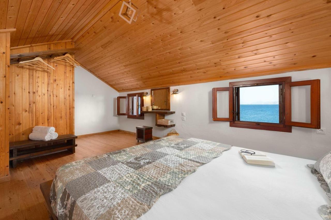 Maravelia Mare Guest House Đảo Sými Ngoại thất bức ảnh